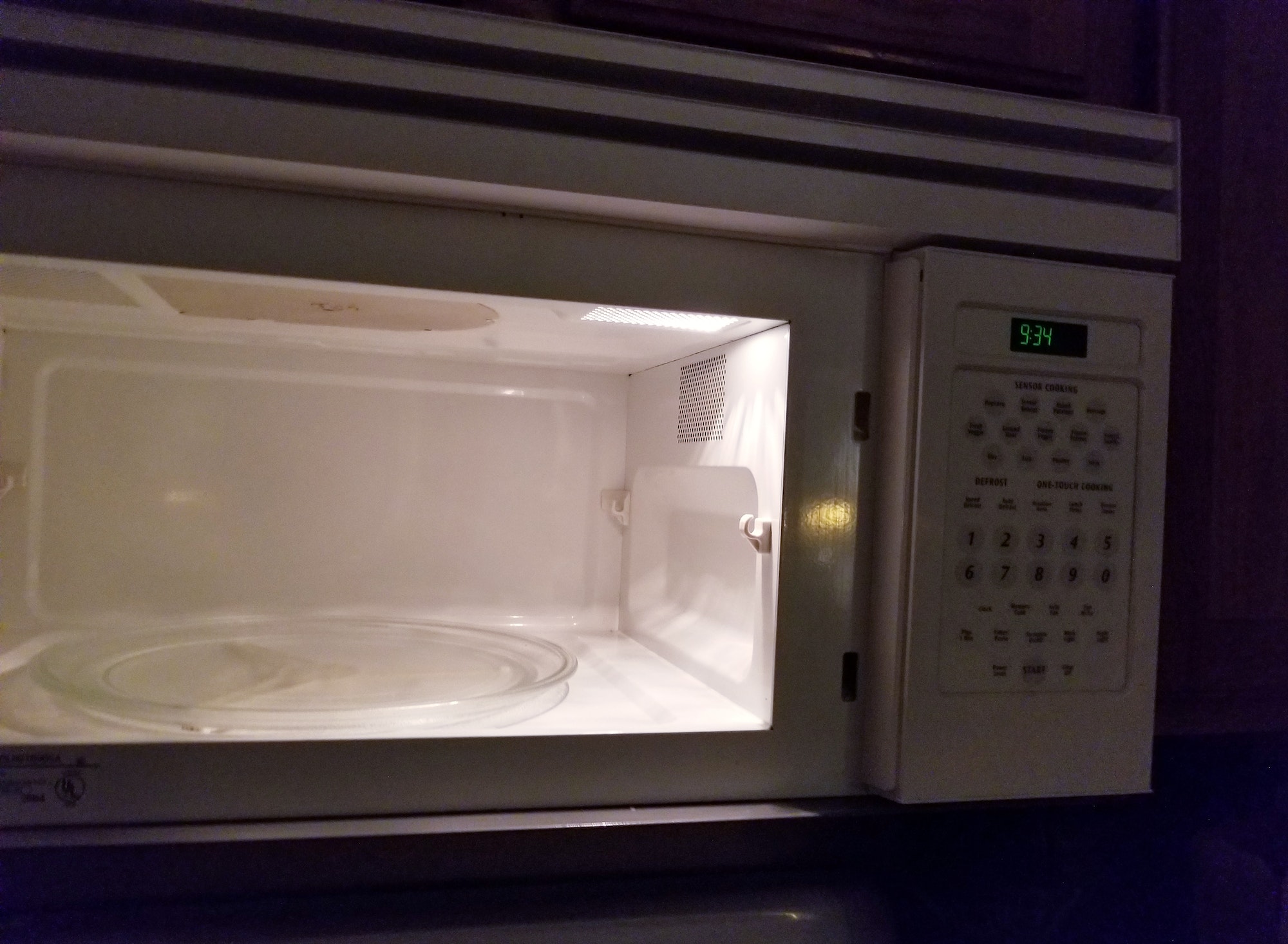 Microwave! Built in Microwave Oven!